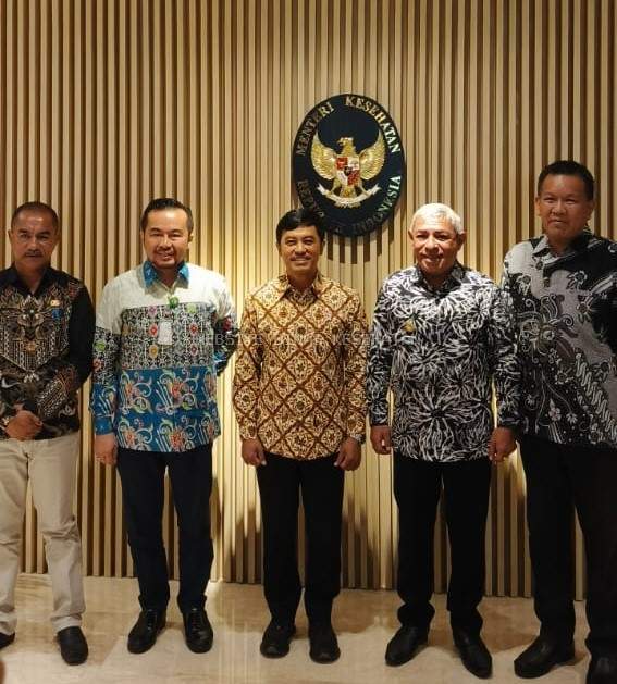 BUPATI MBD AUDIENS PENINGKATAN STATUS RSUD TIAKUR BERSAMA KEMENKES